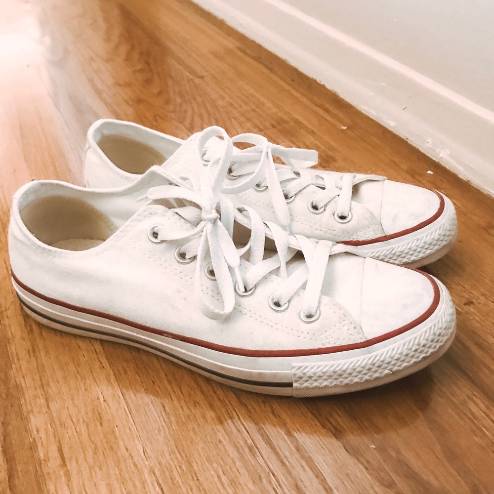 Converse Chuck Taylor All Star Lo Sneaker 8.5 ⭐️